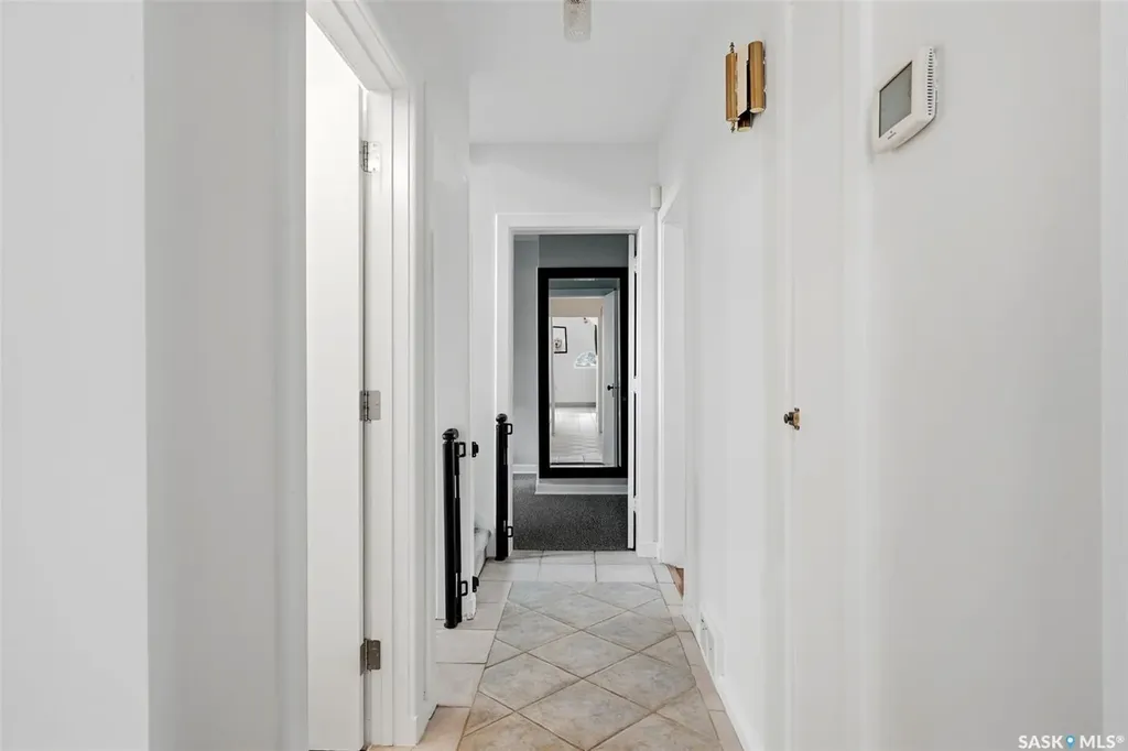 2876 Cameron Street Regina SK S4S 1W3