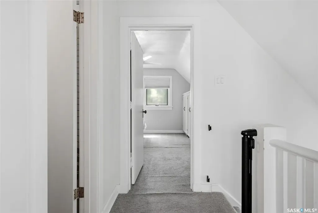 2876 Cameron Street Regina SK S4S 1W3