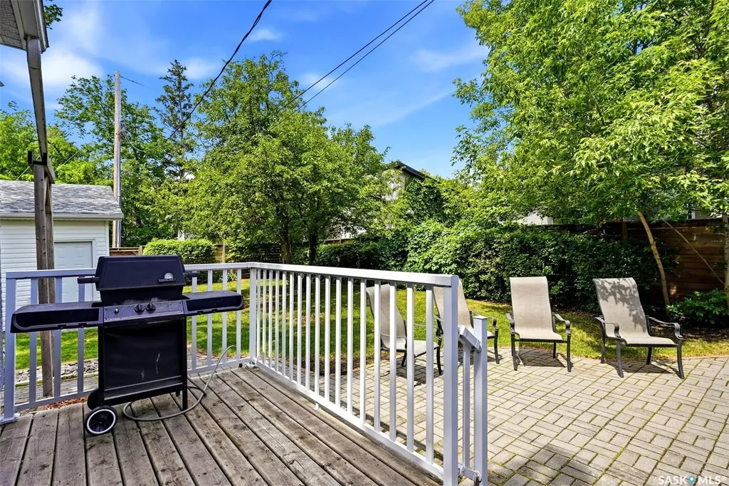 2876 Cameron Street Regina SK S4S 1W3