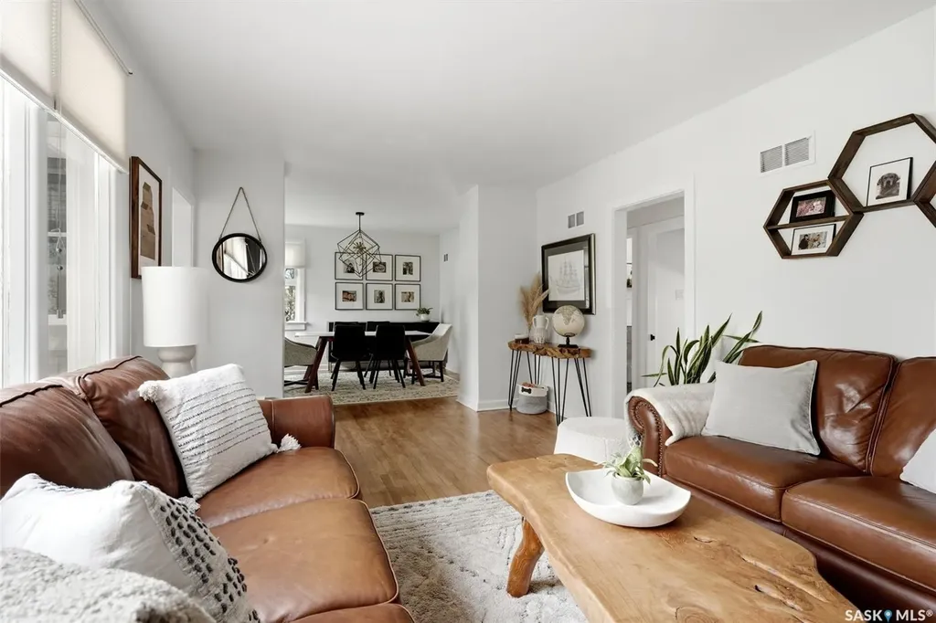 2876 Cameron Street Regina SK S4S 1W3