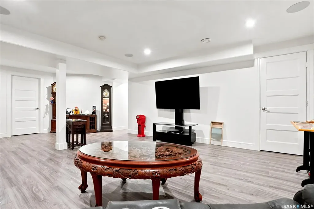 103 Mallin Crescent Saskatoon SK S7K 7W9