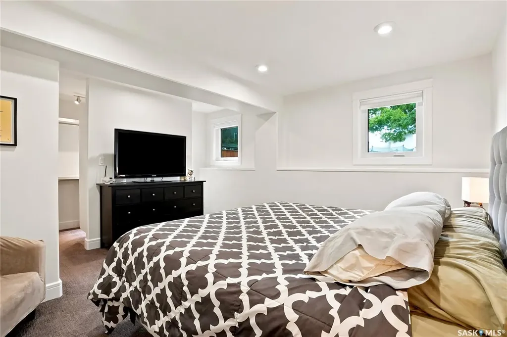 103 Mallin Crescent Saskatoon SK S7K 7W9