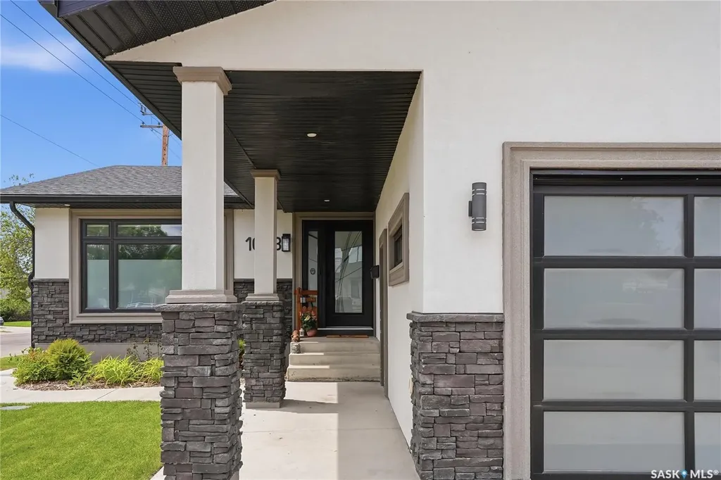 103 Mallin Crescent Saskatoon SK S7K 7W9