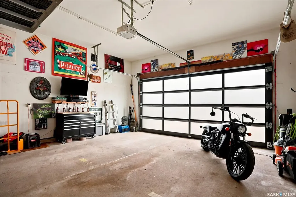 103 Mallin Crescent Saskatoon SK S7K 7W9