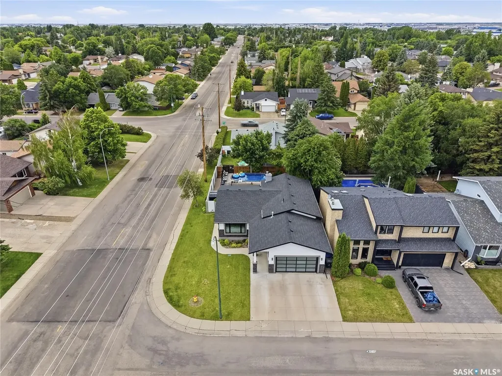 103 Mallin Crescent Saskatoon SK S7K 7W9