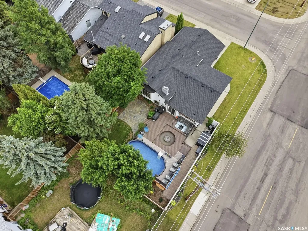 103 Mallin Crescent Saskatoon SK S7K 7W9