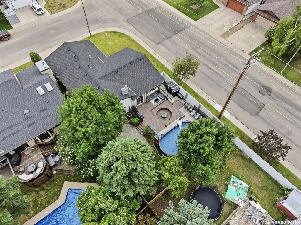 103 Mallin Crescent Saskatoon SK S7K 7W9