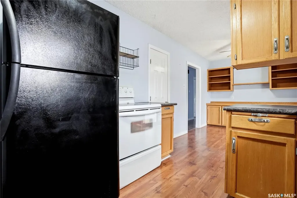 412 Montreal Street N Regina SK S4R 5C7