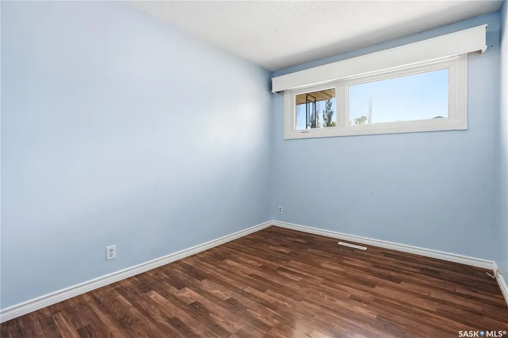 412 Montreal Street N Regina SK S4R 5C7