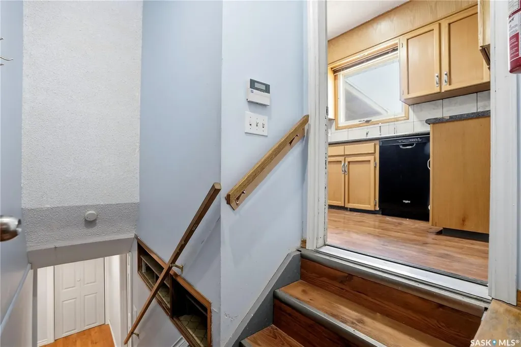 412 Montreal Street N Regina SK S4R 5C7
