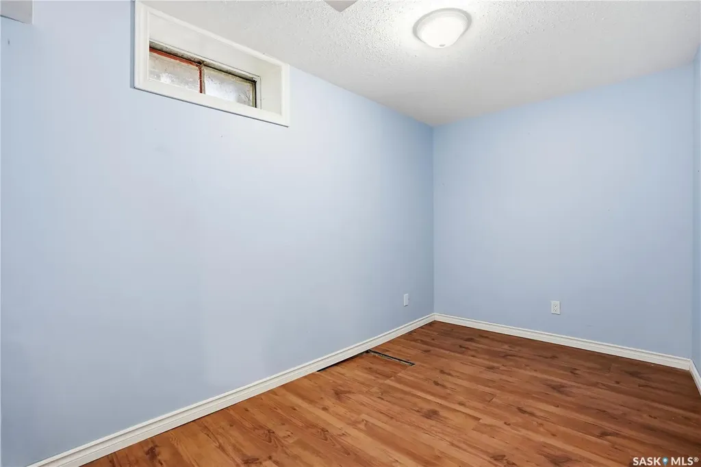 412 Montreal Street N Regina SK S4R 5C7