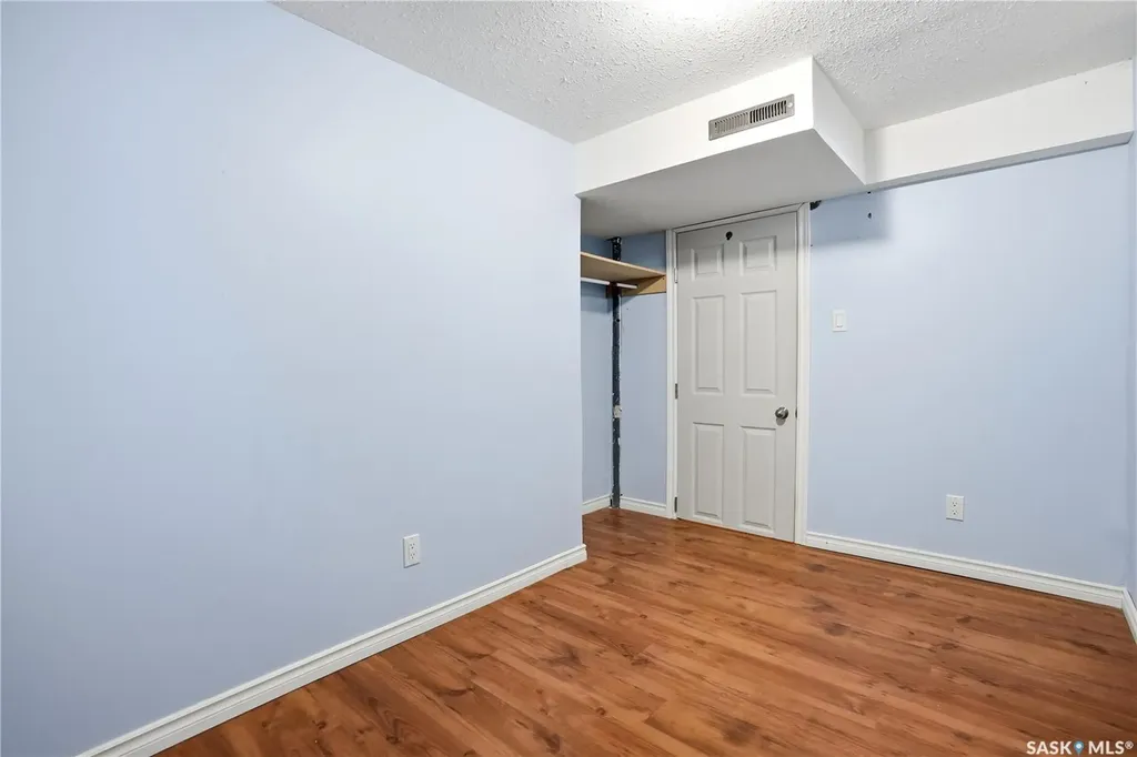 412 Montreal Street N Regina SK S4R 5C7