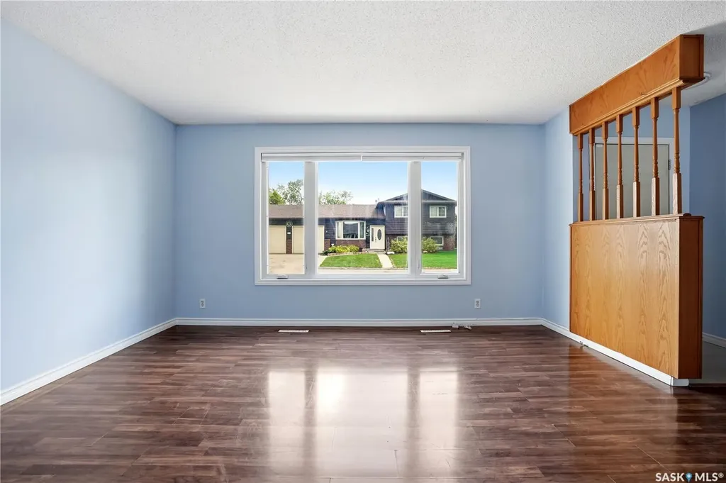 412 Montreal Street N Regina SK S4R 5C7