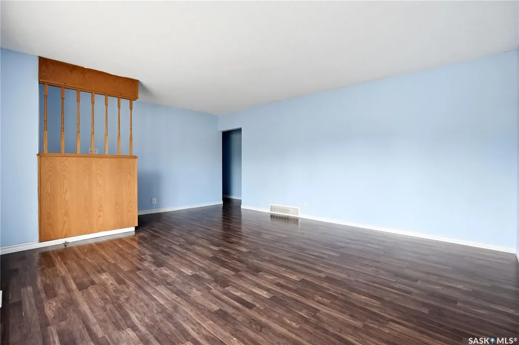 412 Montreal Street N Regina SK S4R 5C7
