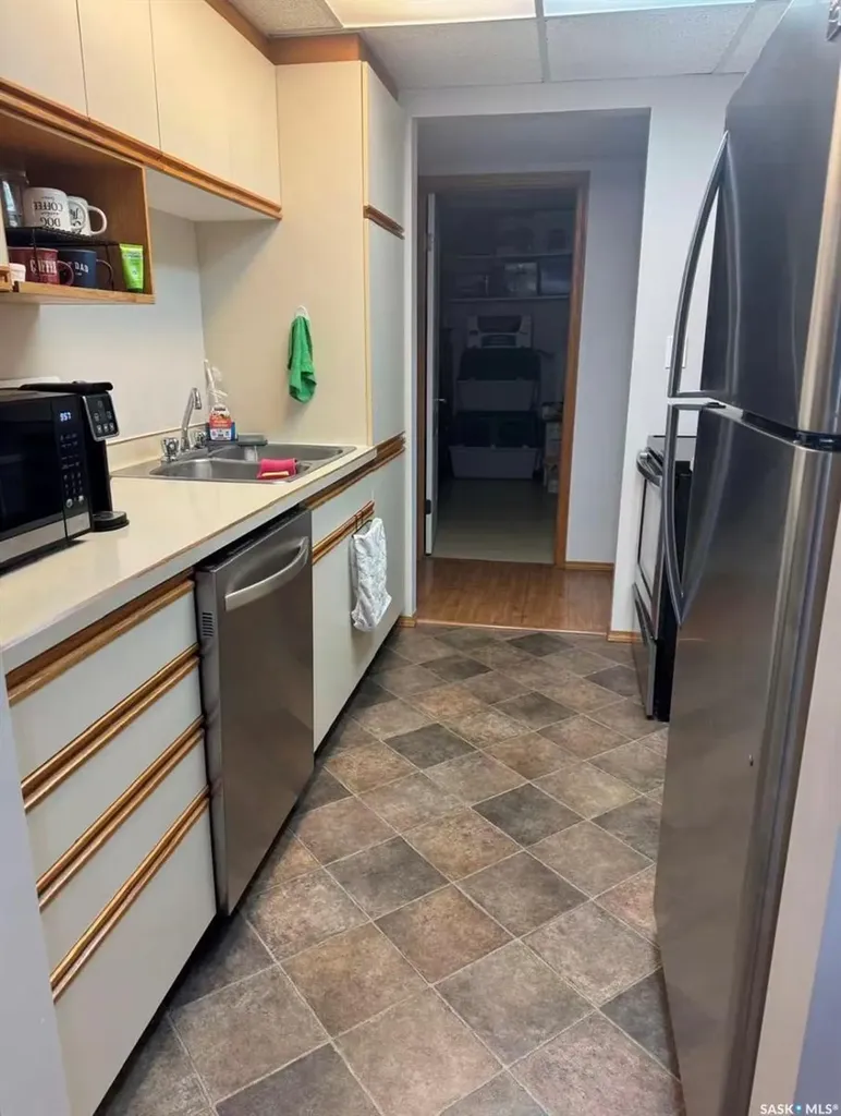279 Hochelaga Street E Moose Jaw SK S6H 0N9