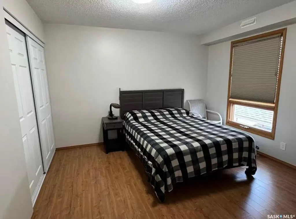 279 Hochelaga Street E Moose Jaw SK S6H 0N9