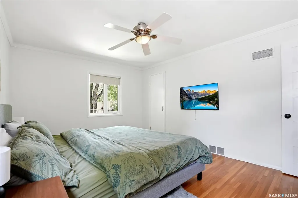 114 7th Street E Saskatoon SK S7H 0W8