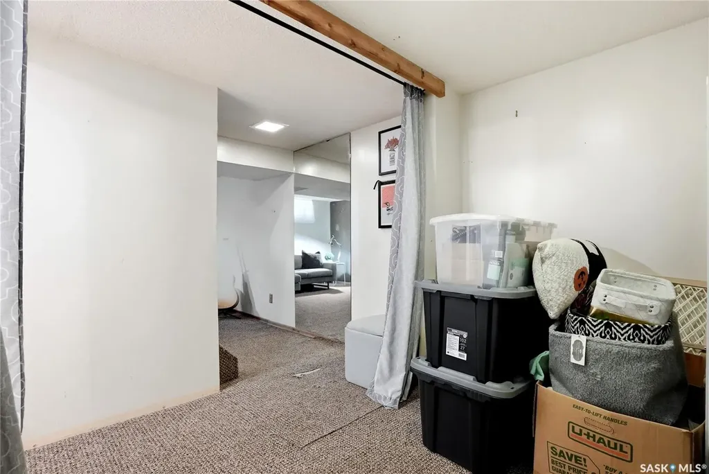 114 7th Street E Saskatoon SK S7H 0W8