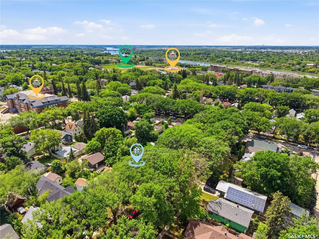 114 7th Street E Saskatoon SK S7H 0W8