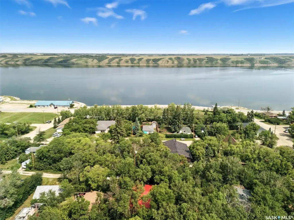309 Evenson Avenue Manitou Beach SK S0K 4T1