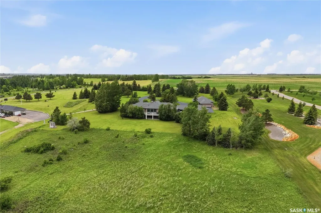 48 Cathedral Bluffs Road Corman Park Rm No. 344 SK S7P 1A3