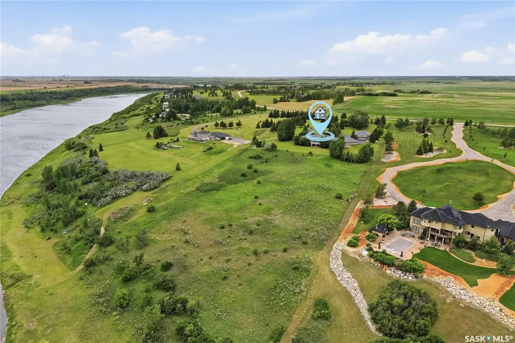 48 Cathedral Bluffs Road Corman Park Rm No. 344 SK S7P 1A3