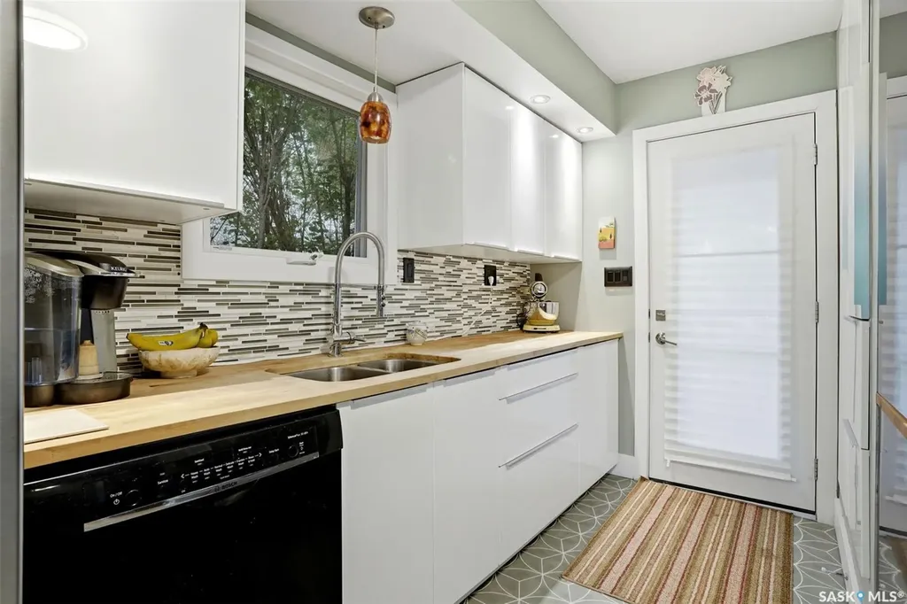 3140 Retallack Street Regina SK S4S 1T4