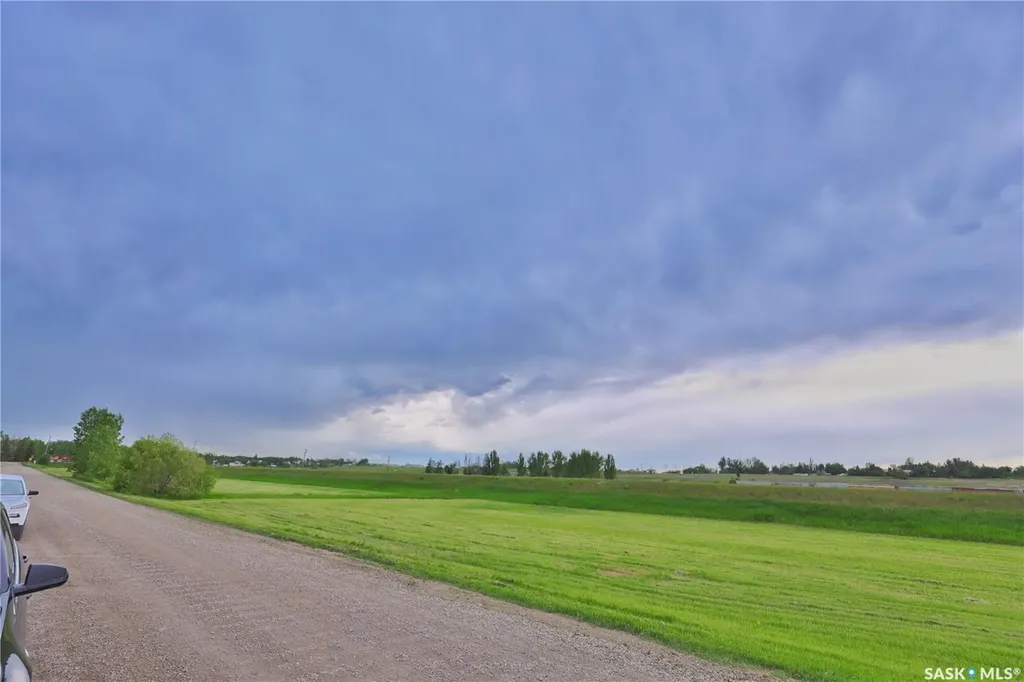 1037 Oxford Street E Moose Jaw SK S6H 7L4