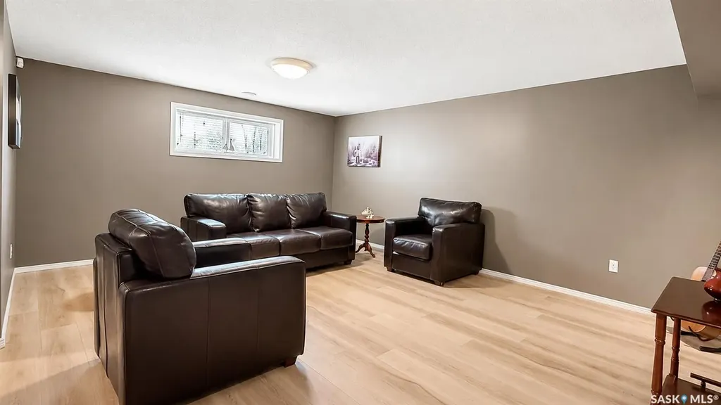 192 Janet Drive Battleford SK S0M 1X0