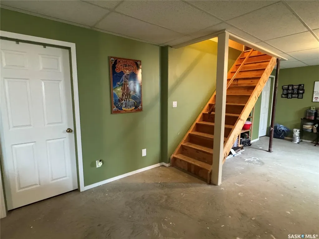 1504 Studer Street La Ronge SK S0J 1L0