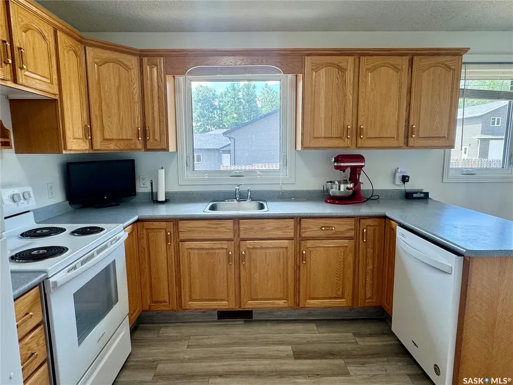 1504 Studer Street La Ronge SK S0J 1L0