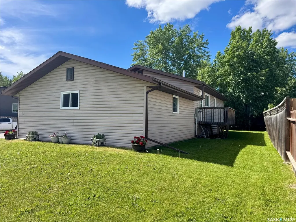 1504 Studer Street La Ronge SK S0J 1L0