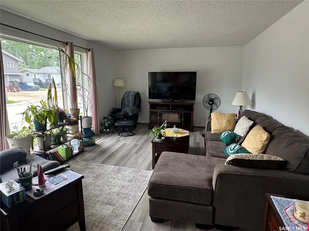 1504 Studer Street La Ronge SK S0J 1L0