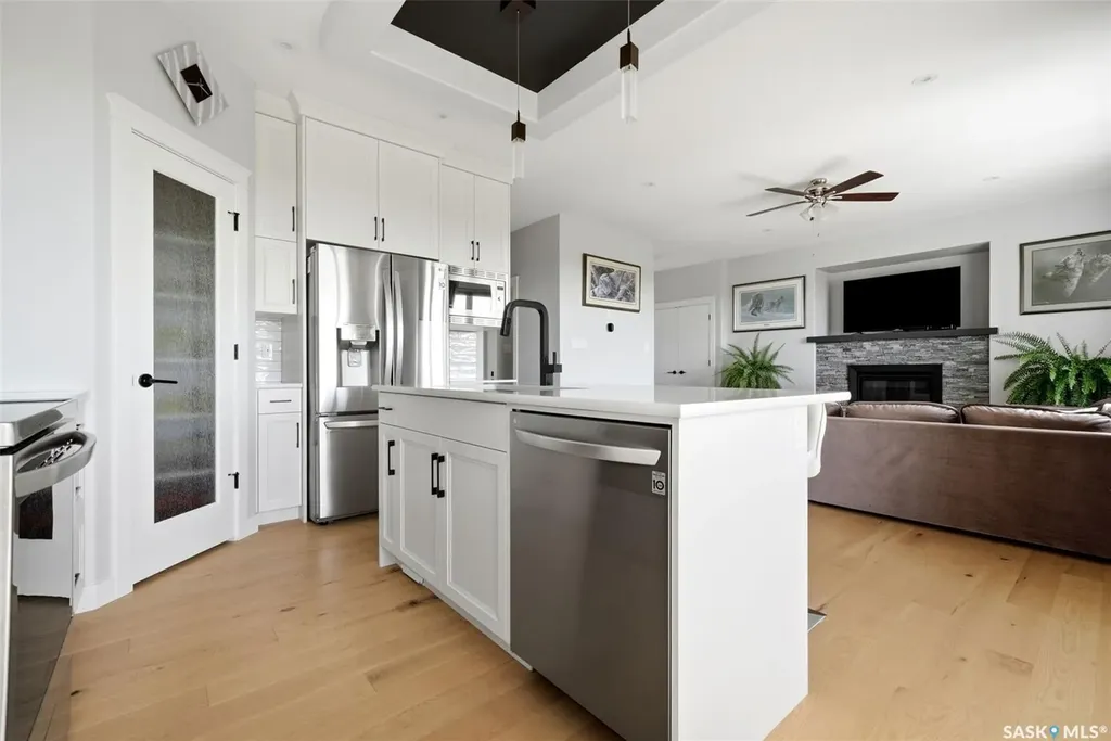 408 Hillside Drive Pilot Butte SK S0G 3Z0