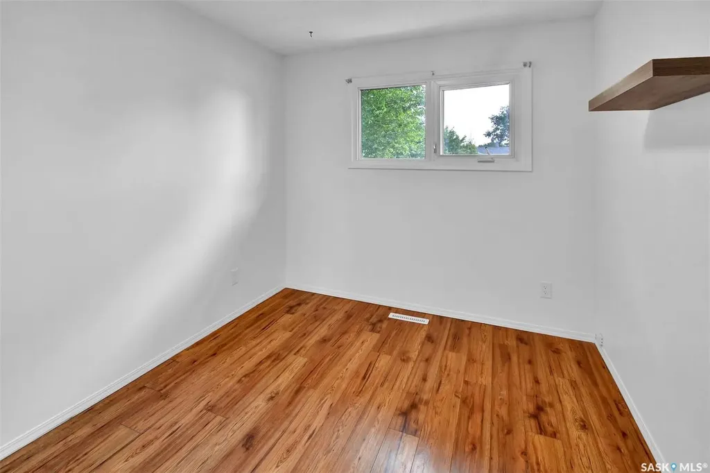 1882 Easthill Saskatoon SK S7J 3C3