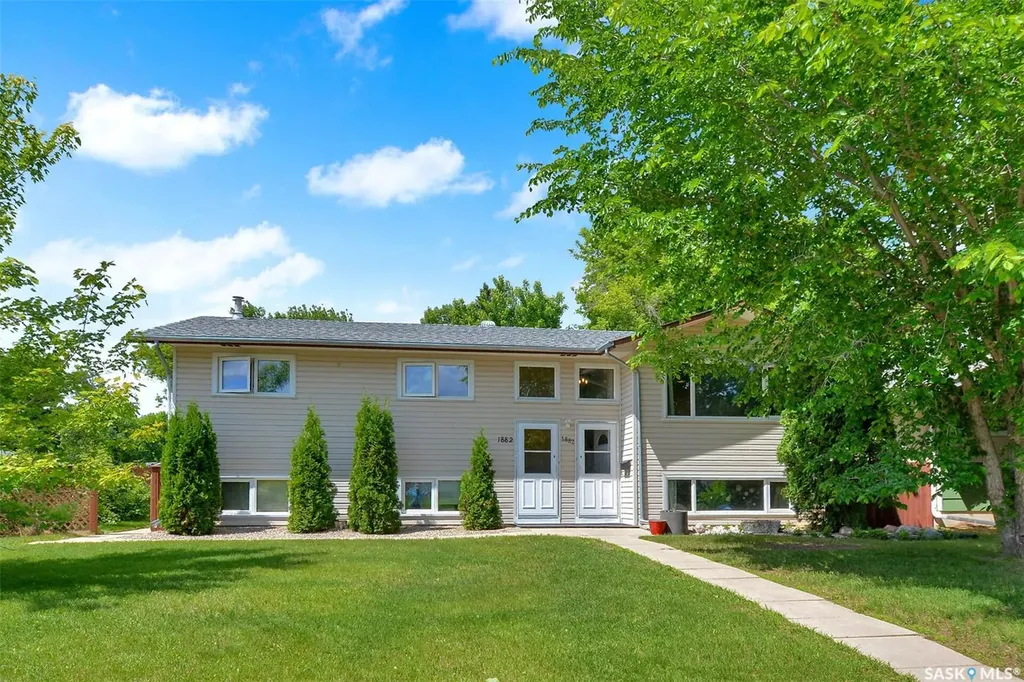 1882 Easthill Saskatoon SK S7J 3C3