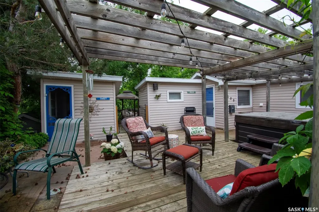 106 Nicoll Avenue Regina Beach SK S0G 4C0