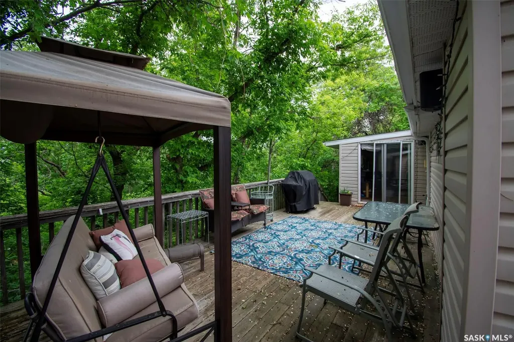 106 Nicoll Avenue Regina Beach SK S0G 4C0