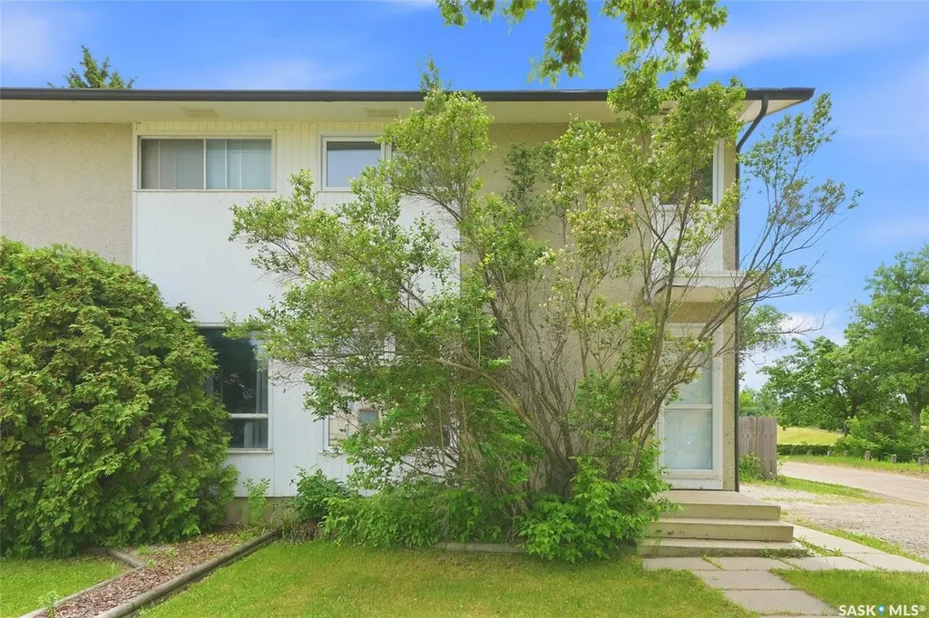 3009A 33rd Street W Saskatoon SK S7L 0X8