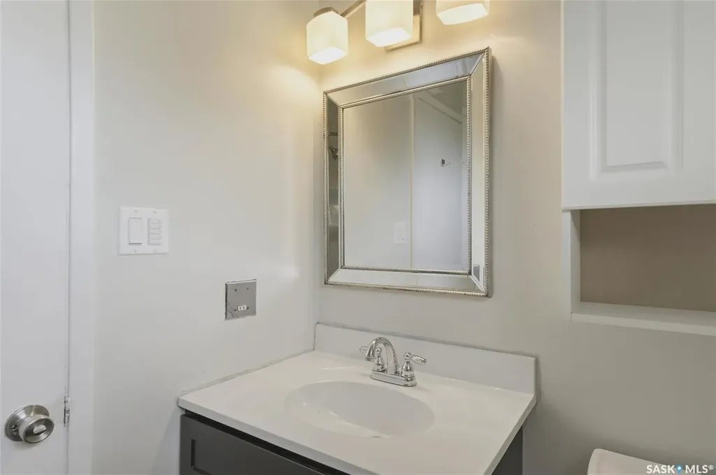 3009A 33rd Street W Saskatoon SK S7L 0X8