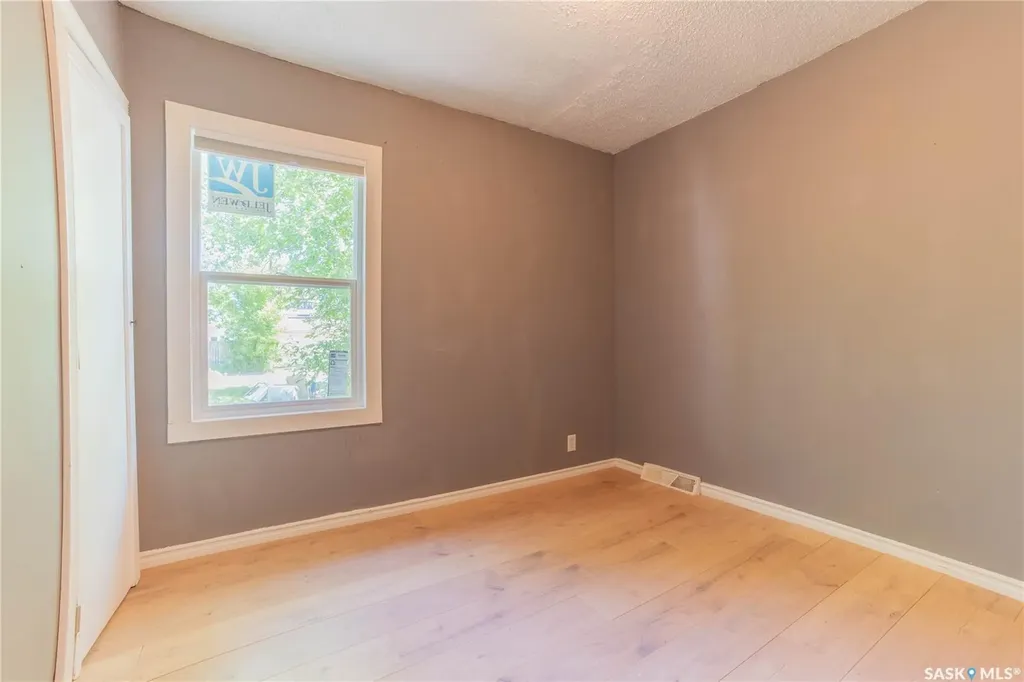 1175 Queen Street Regina SK S4T 4B3