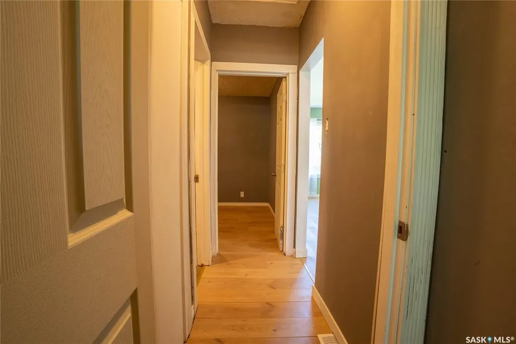 1175 Queen Street Regina SK S4T 4B3