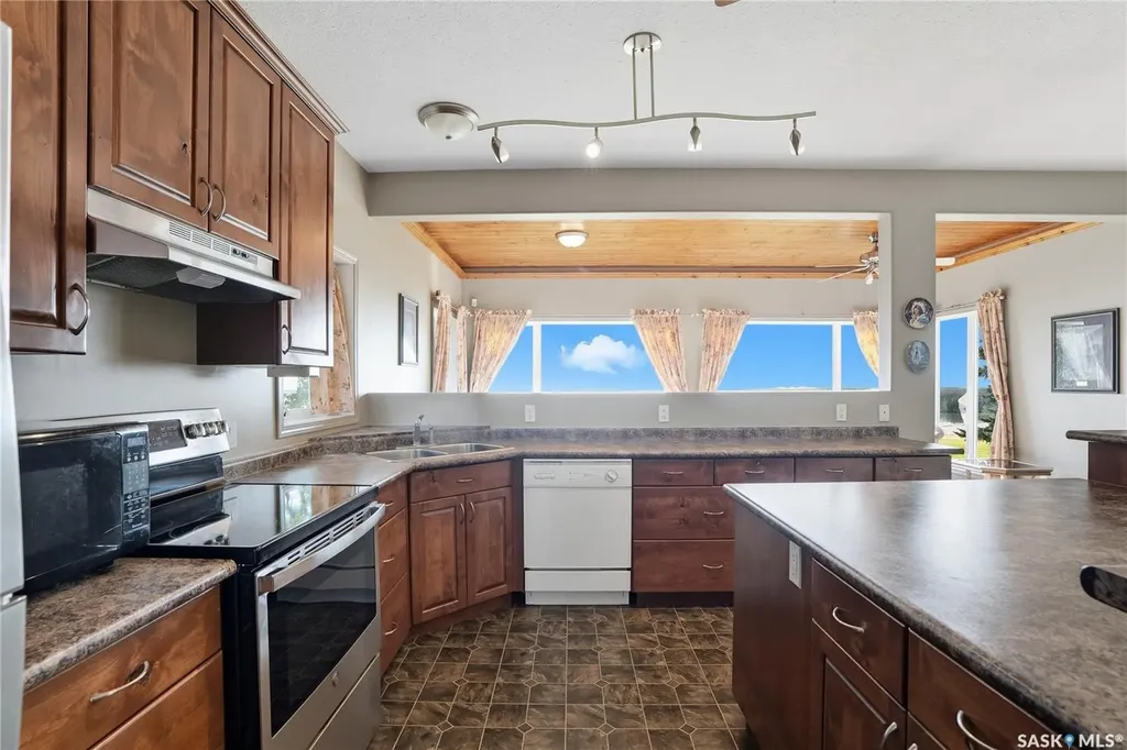 213 Poplar Place Turtle Lake SK S0M 1J0