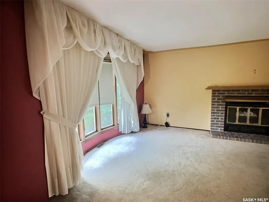 609 Henry Street Estevan SK S4A 2B7