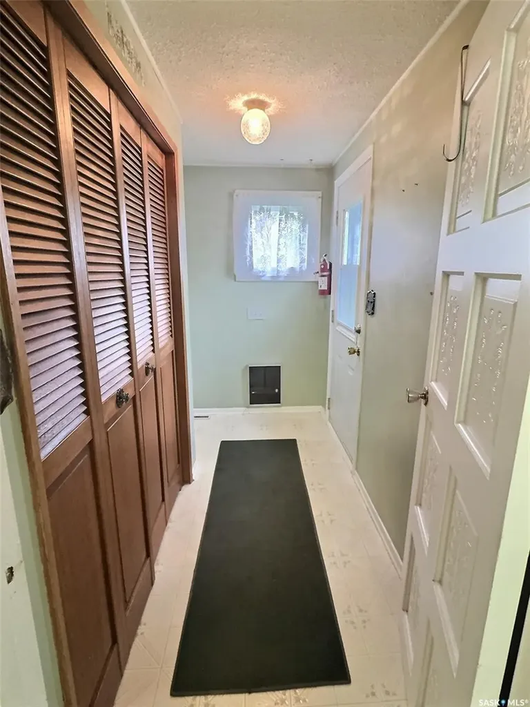 609 Henry Street Estevan SK S4A 2B7