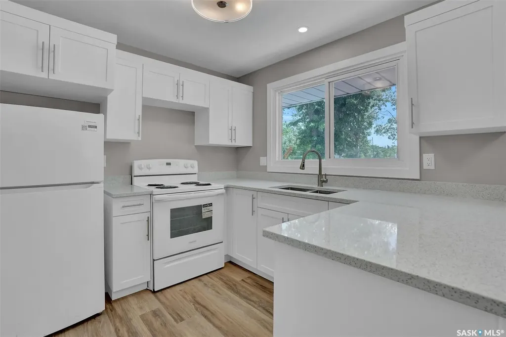 12 Birchwood Road Regina SK S4S 5N2