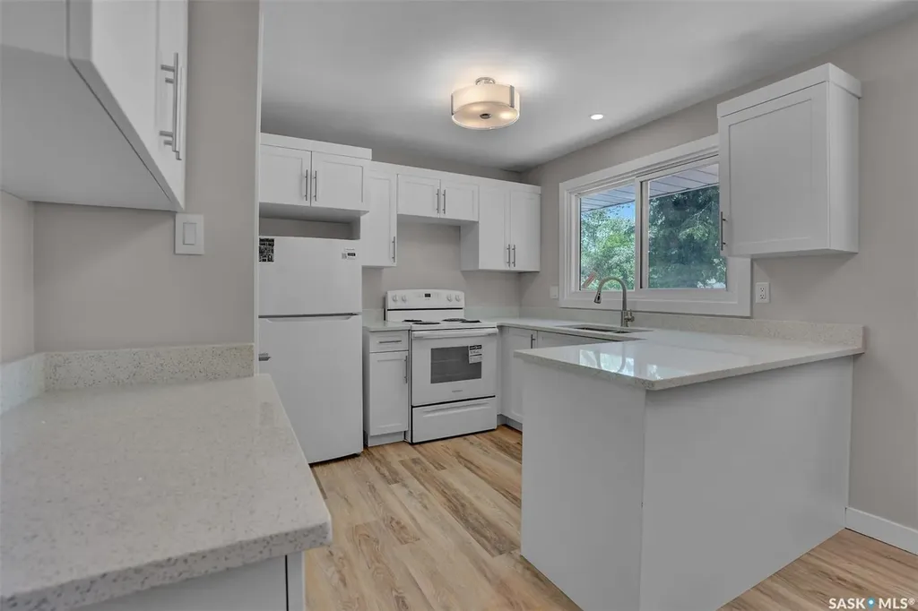 12 Birchwood Road Regina SK S4S 5N2