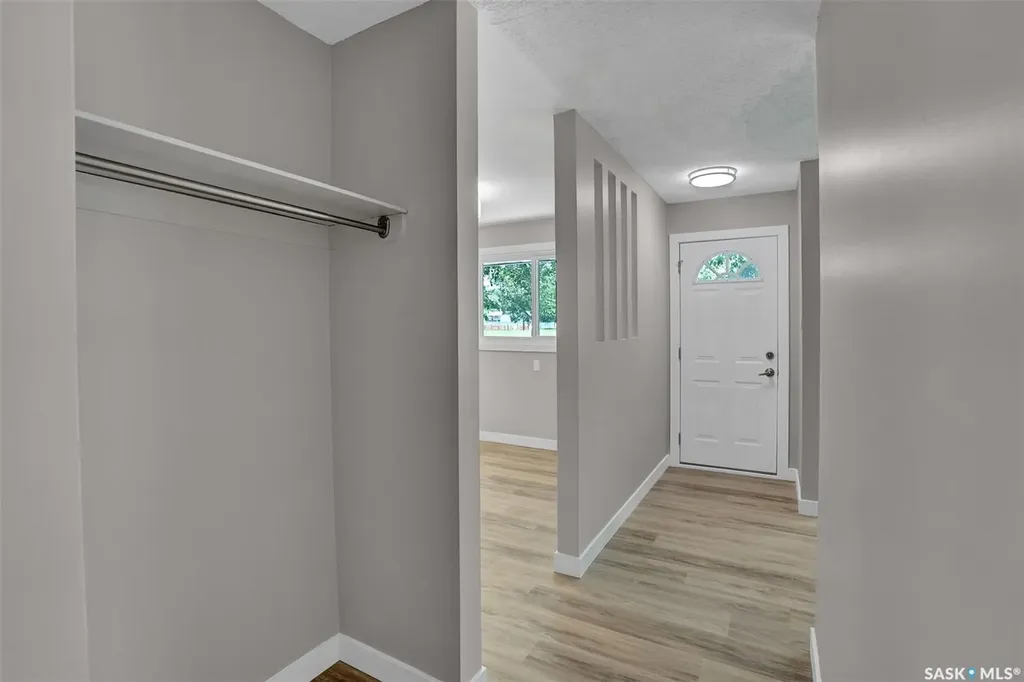 12 Birchwood Road Regina SK S4S 5N2
