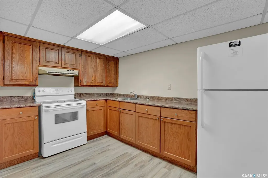 12 Birchwood Road Regina SK S4S 5N2