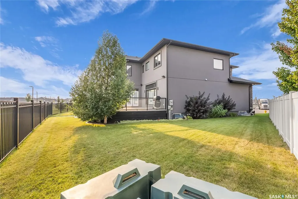 138 Flegel Court Saskatoon SK S7V 0B9